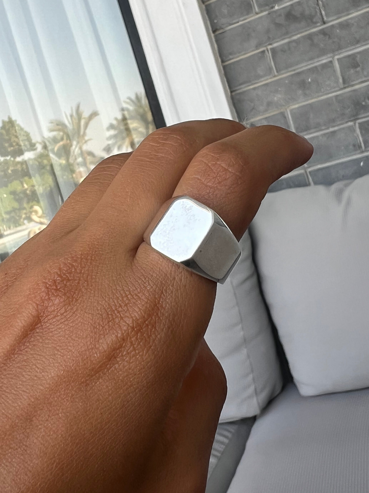 Crest Ring
