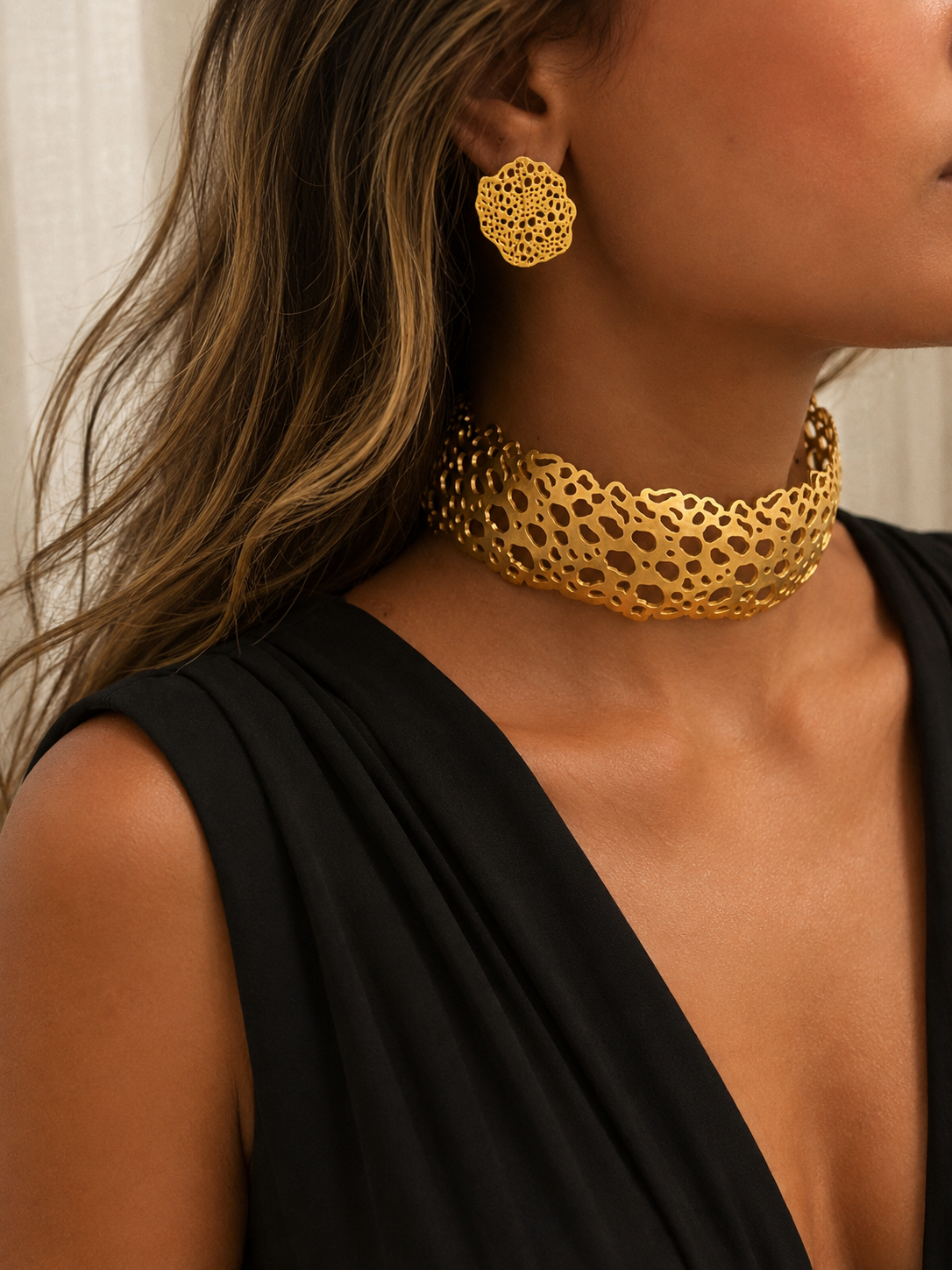 Bees Choker