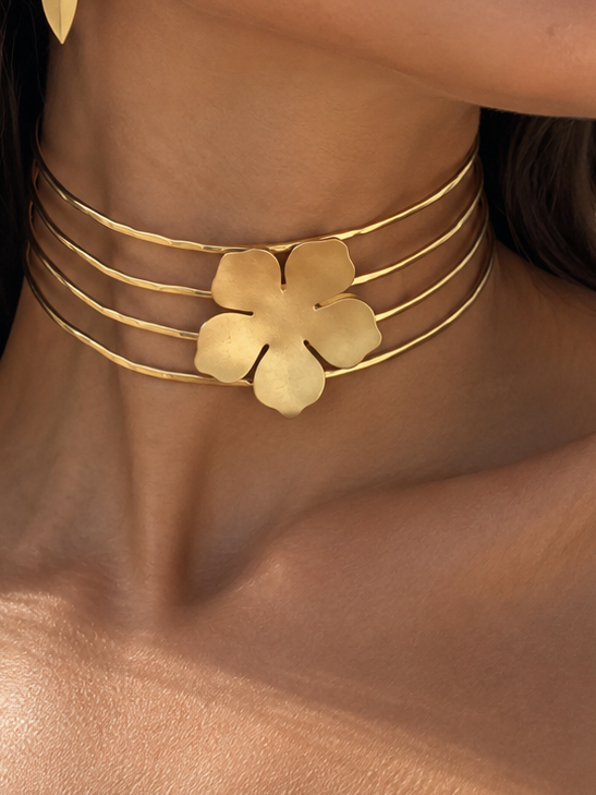 Floral snowflake choker