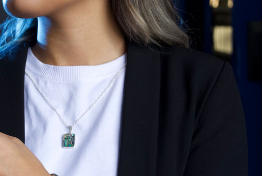 Oblong necklace
